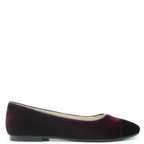 Beberlis Cherry and Black Captoe Velvet Flat