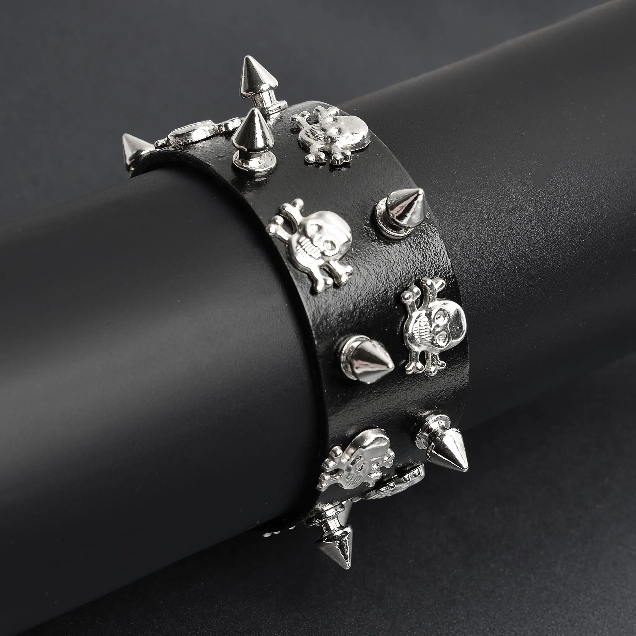 Black Leather Stainless Steel Skull And Crossbones Studded Bracelet / LBJ12553