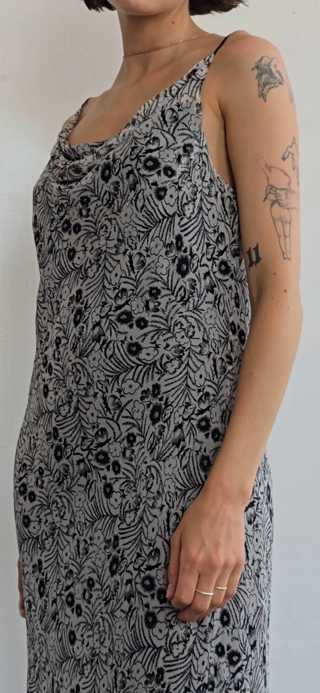 Black   White Silk Biascut Ruffled Dress (M)