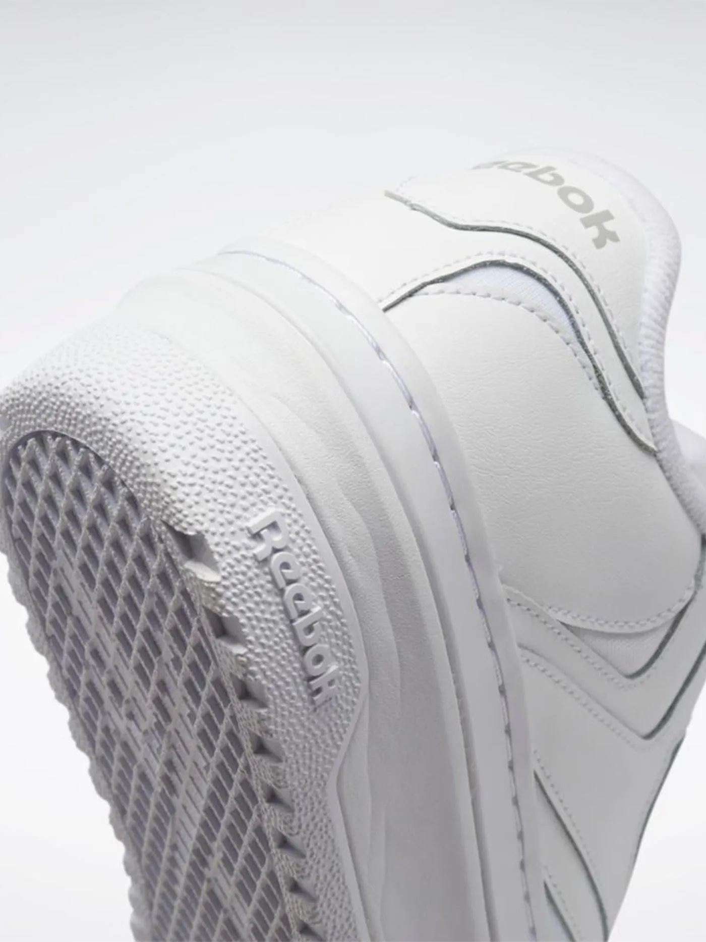 Club C Extra White/White/PUGRY3 Shoes