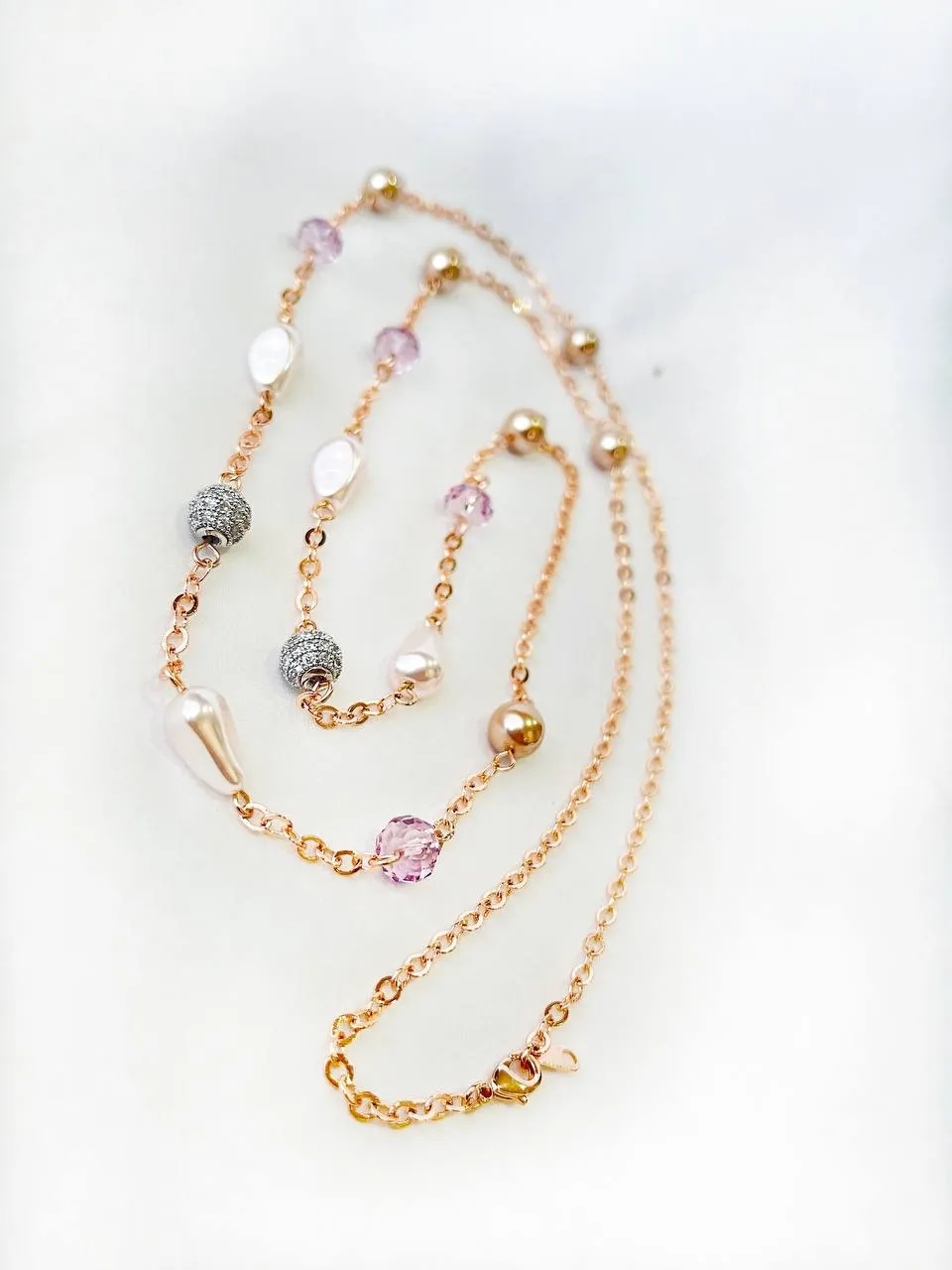 LONG NECKLACE - PETAL COLLECTION
