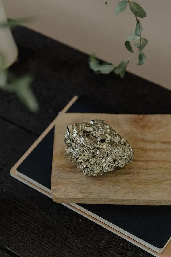 Medium Crystal - Pyrite